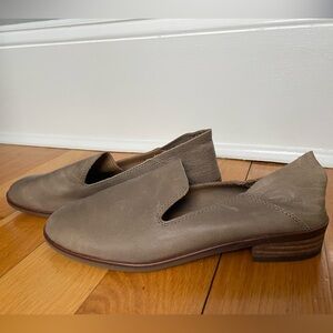 Lucky Brand Taupe Leather Women's Flats Sz 7